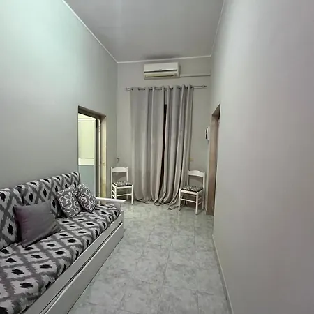 L'angolo Rosa Apartman *