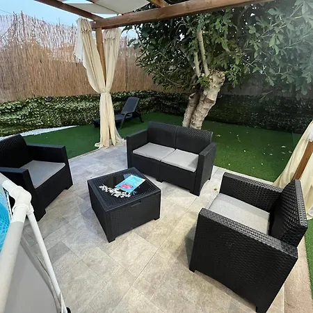 L'angolo Rosa Apartman Carosino